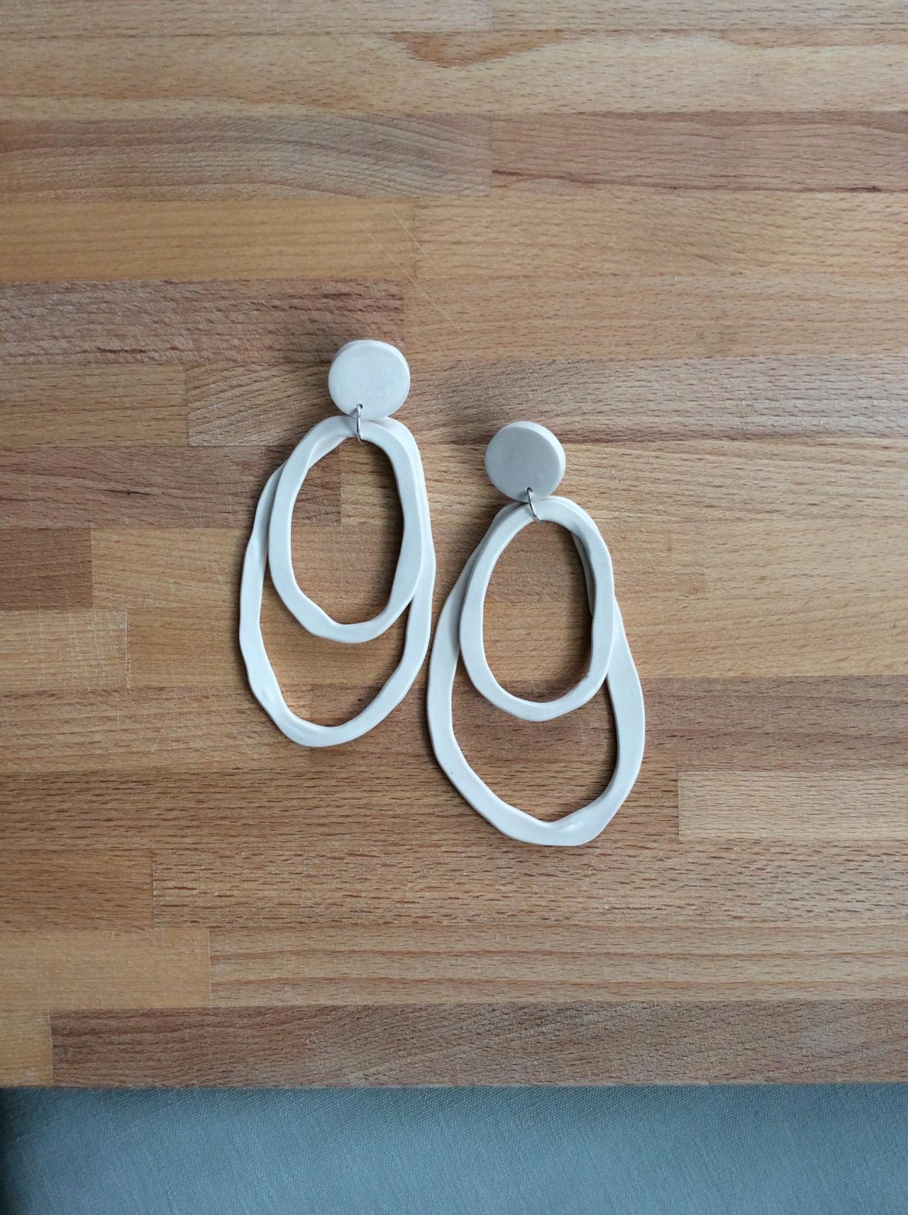 Minimalist clay earrings top